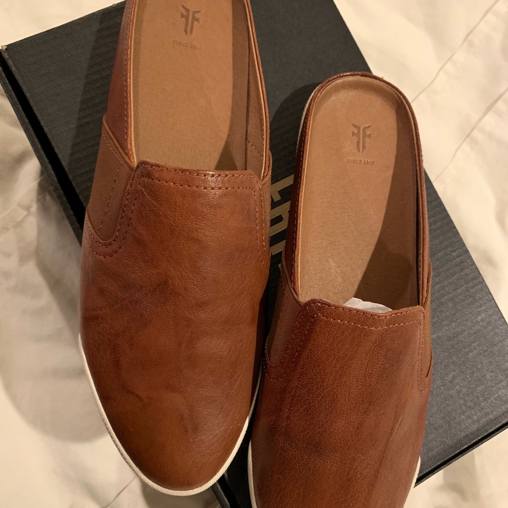 Frye Melanie Gore Mule - Cognac